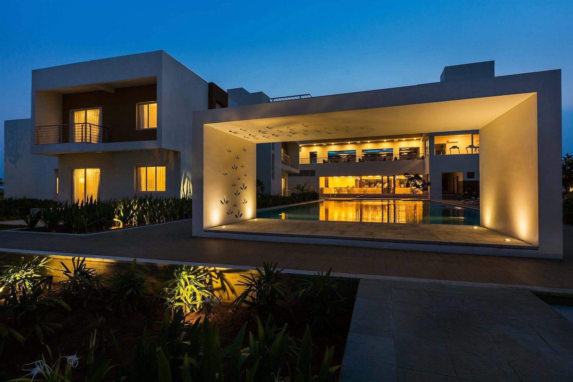 Confluence Banquets And Resort Mahabalipuram Extérieur photo