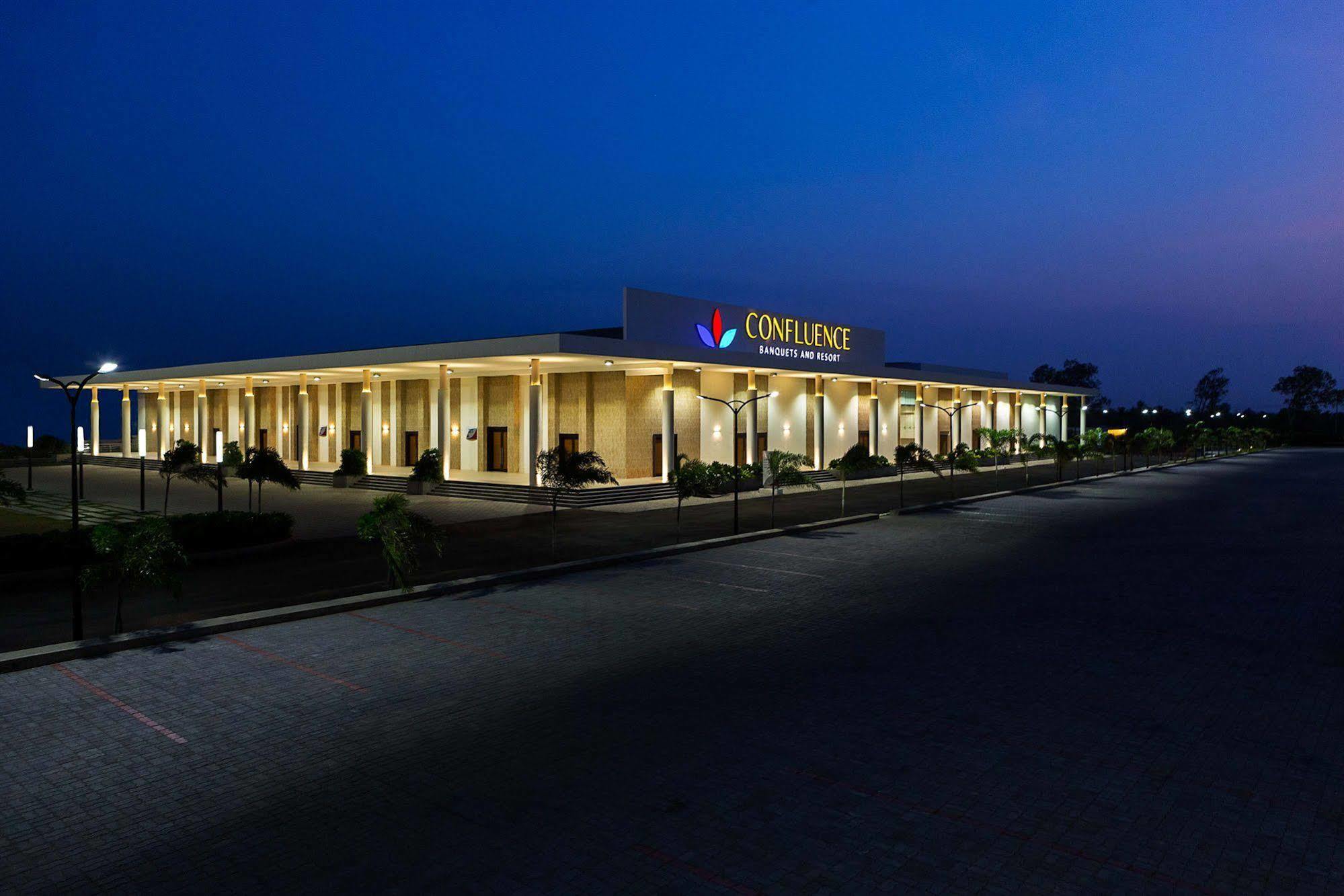 Confluence Banquets And Resort Mahabalipuram Extérieur photo