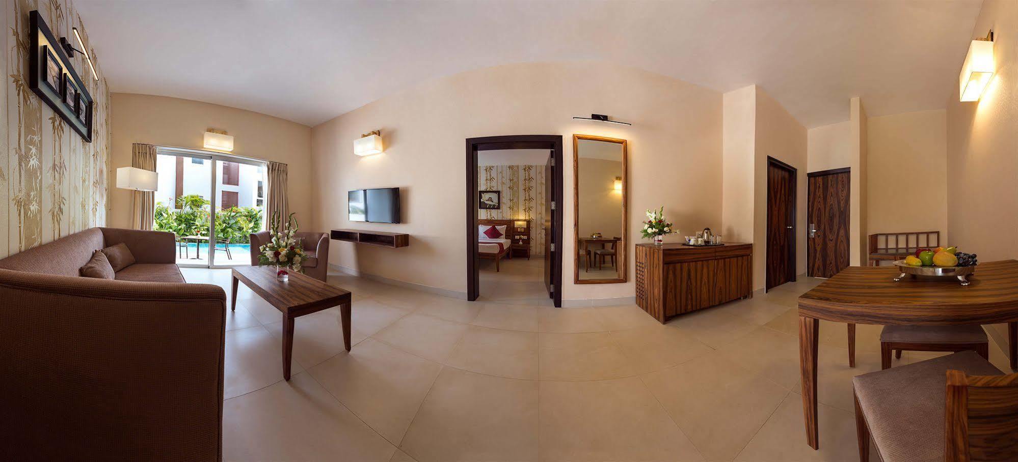 Confluence Banquets And Resort Mahabalipuram Extérieur photo