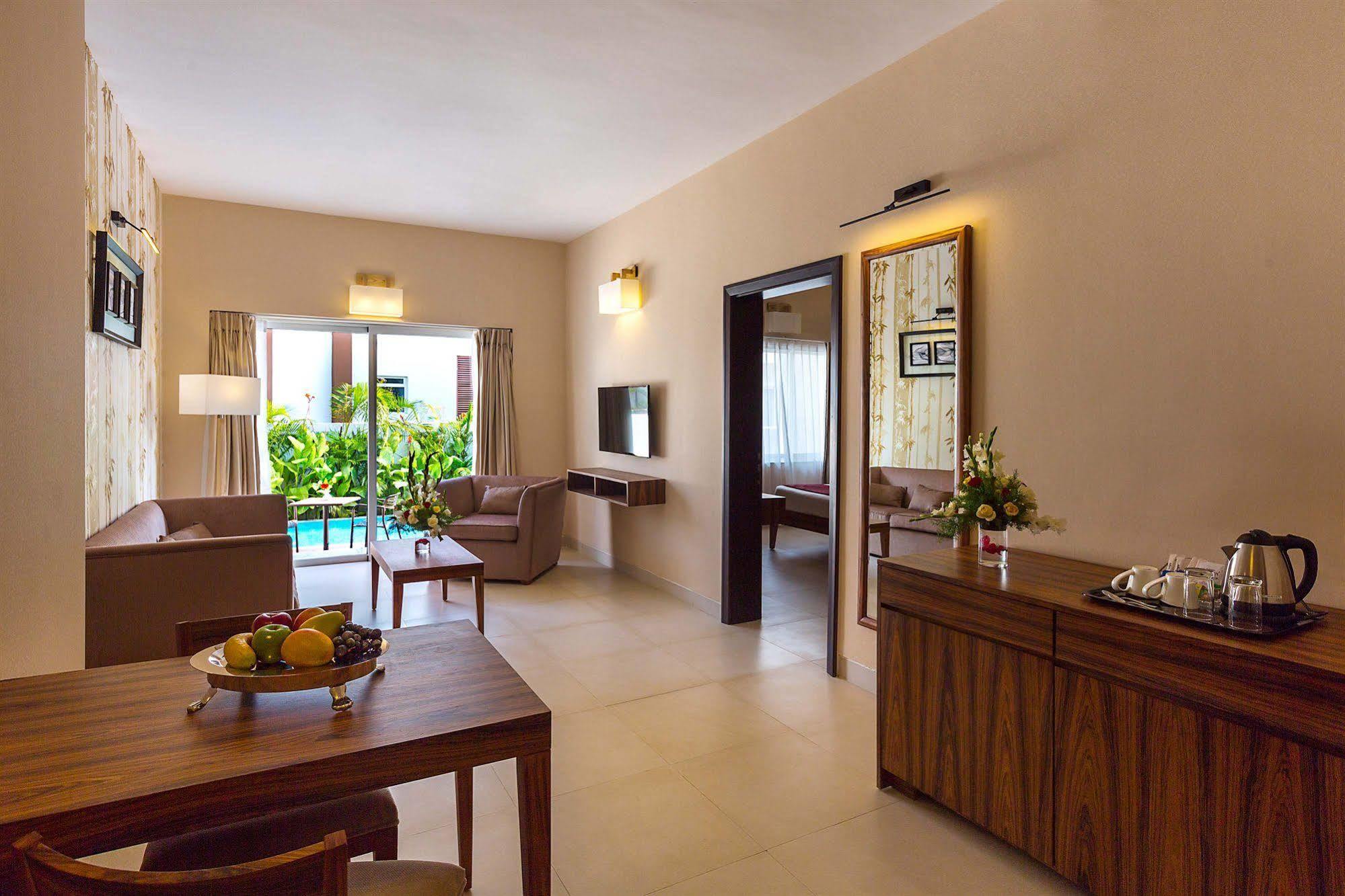 Confluence Banquets And Resort Mahabalipuram Extérieur photo