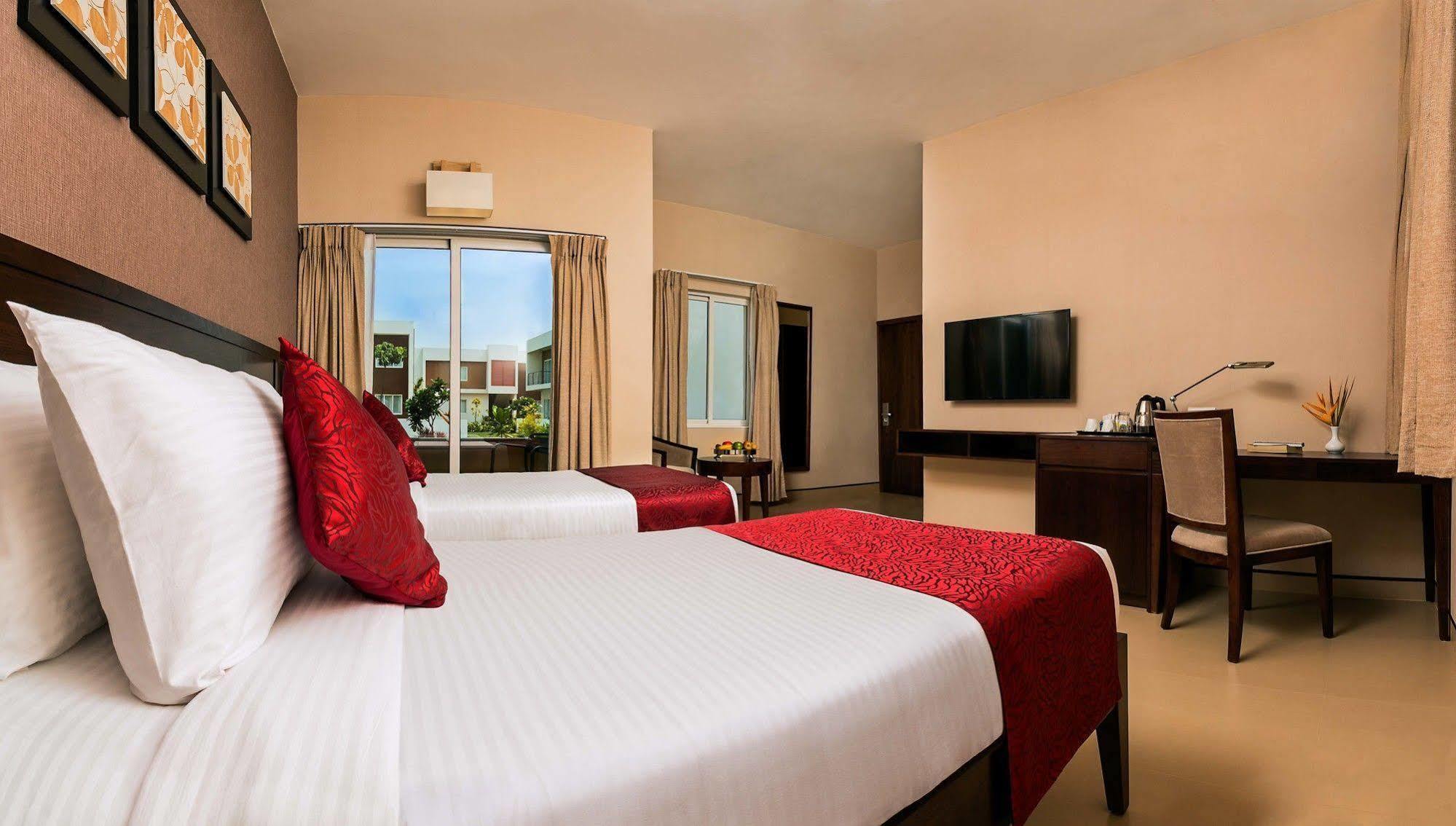 Confluence Banquets And Resort Mahabalipuram Extérieur photo